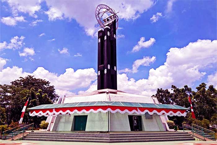 Tugu Khatulistiwa Ikon Kota Pontianak