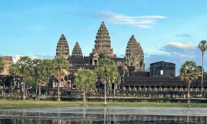 candi megah angkor wat kamboja
