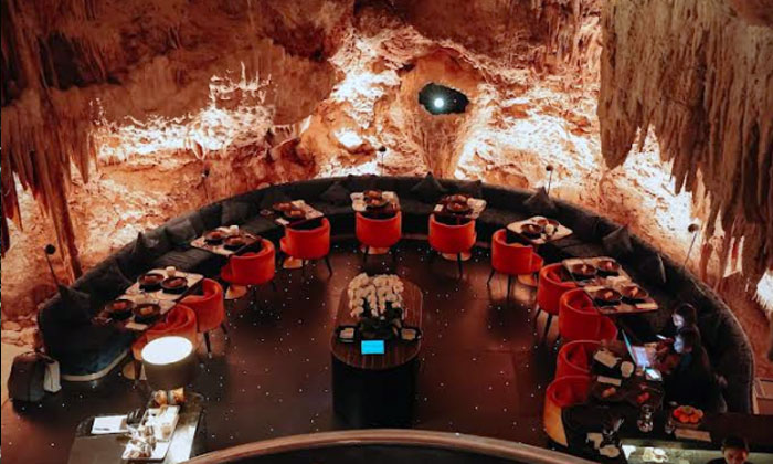 the cave bali dengan sensasi makan di dalam gua
