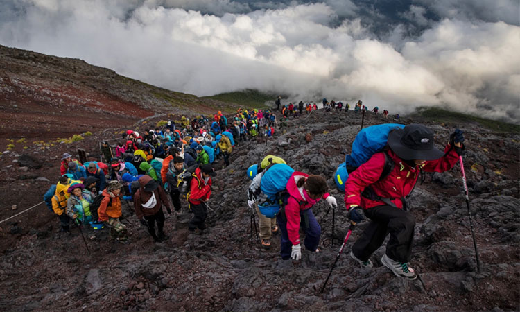 Mendaki Gunung Fuji Jepang
