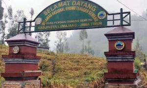 Jalur Pendakian Gunung Semeru